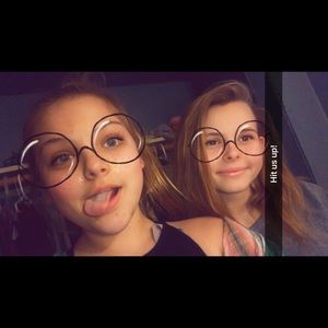 Meet your Posher, Abby